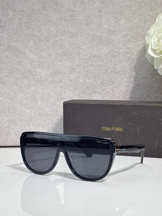 Picture of Tom Ford Sunglasses _SKUfw79759620fw